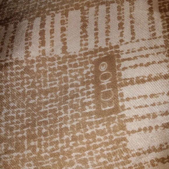 Echos: Beige and gold scarf. Measures approx. 23"x23". - Picture 2 of 2